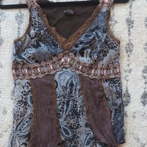 Chic Brown and Gray Patterned Blouse with Lace Trim
